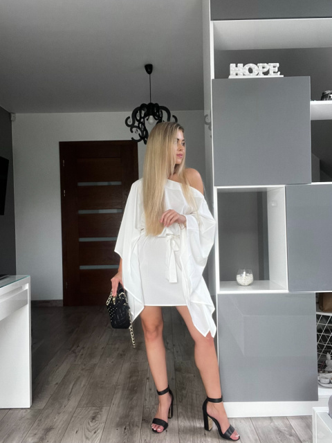 Elegancka sukienka damska kimono z wiązaniem - Biała Elegancka sukienka damska kimono z wiązaniem - Biała