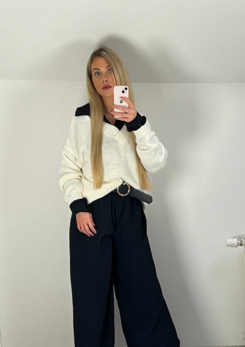Sweter damski z dekoltem V - Ecru Sweter damski z dekoltem V - Ecru