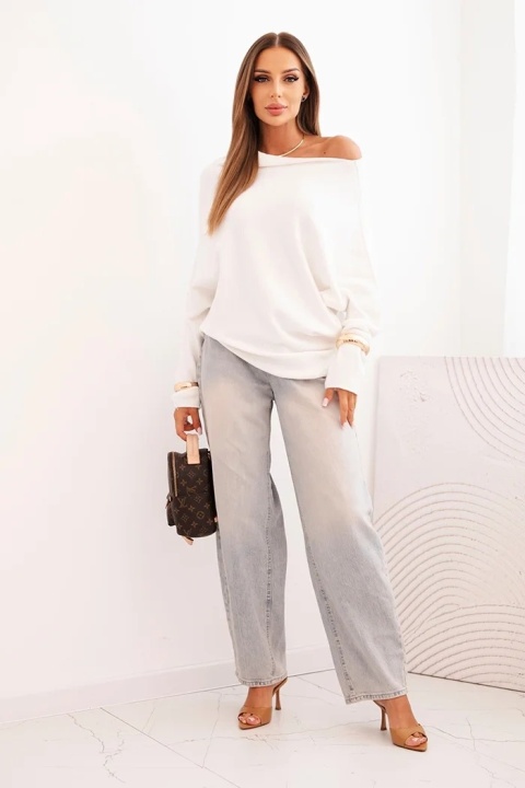 31 Sweter damski asymetryczny typu nietoperz - biały ECRU