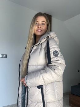 Kurtka zimowa pikowana beżowa długa z kapturem