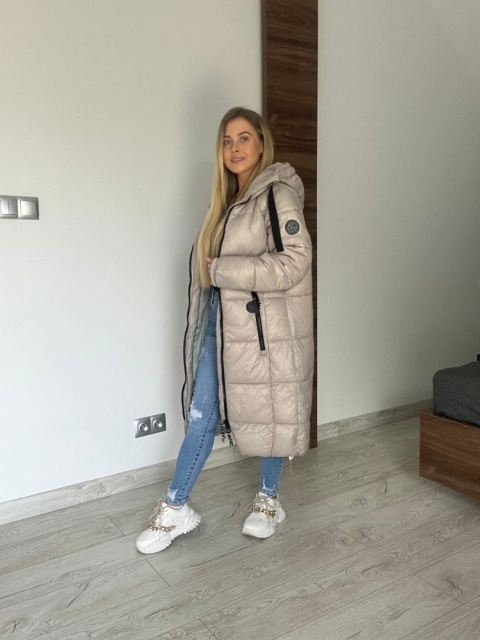 Kurtka zimowa pikowana beżowa długa z kapturem