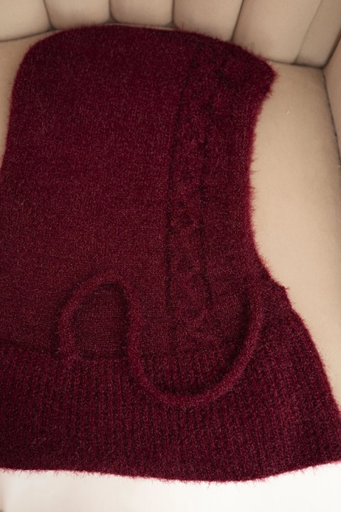 Kaptur z kominem damski z wiązaniem Bordowy